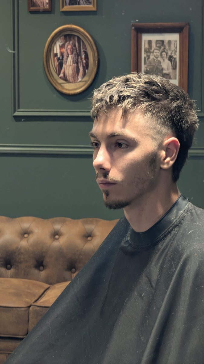 Coupe homme réalisée au salon