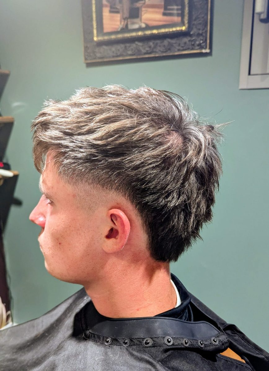 Coupe homme réalisée au salon